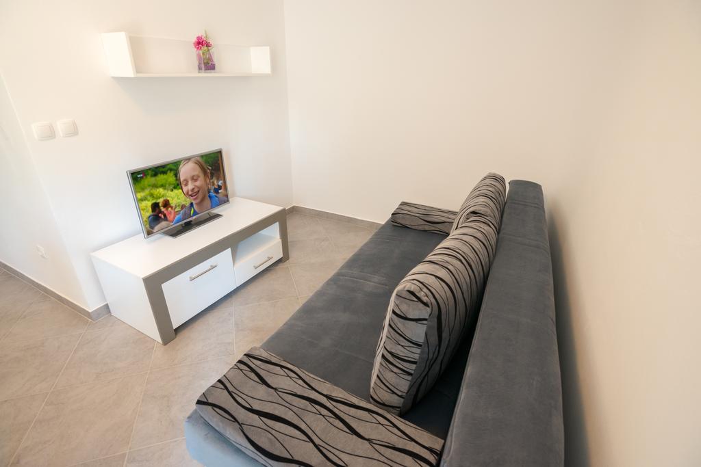 Rujno Apartments Starigrad Paklenica Ngoại thất bức ảnh