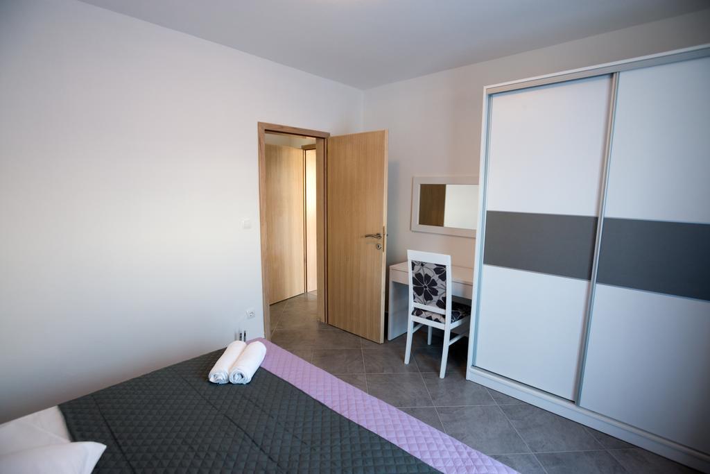 Rujno Apartments Starigrad Paklenica Ngoại thất bức ảnh