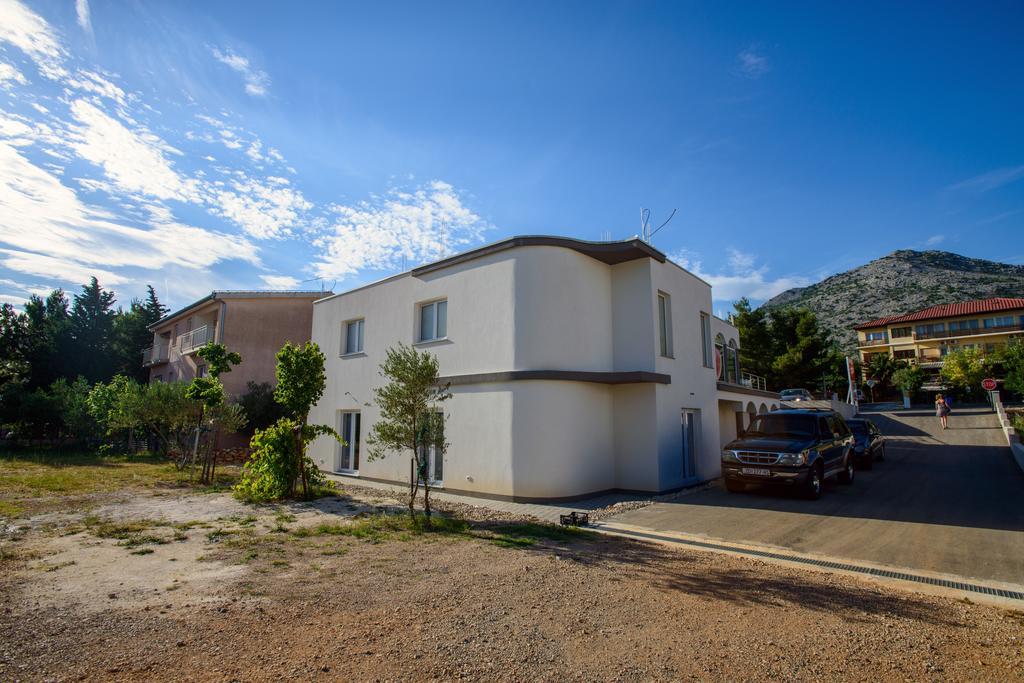 Rujno Apartments Starigrad Paklenica Ngoại thất bức ảnh